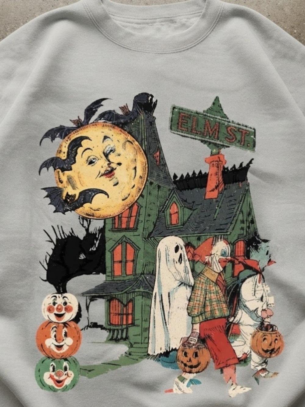 Halloween Spooky House Moon Pumpkin Graphic Cotton Gildan Sweatshirt - Picture 2 of 2